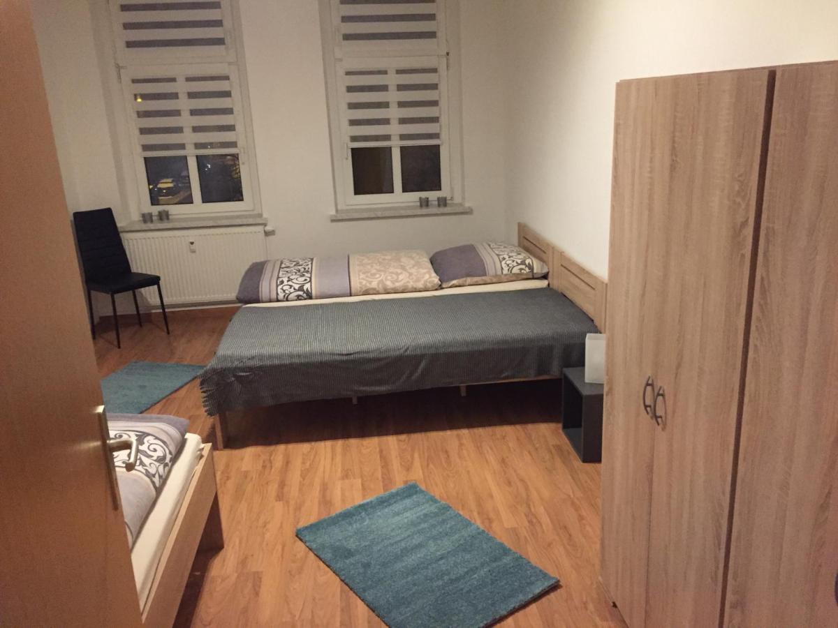 Ferienwohnung Am Holzwurm リーザ エクステリア 写真