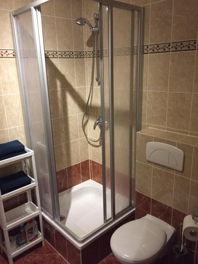 Ferienwohnung Am Holzwurm リーザ エクステリア 写真
